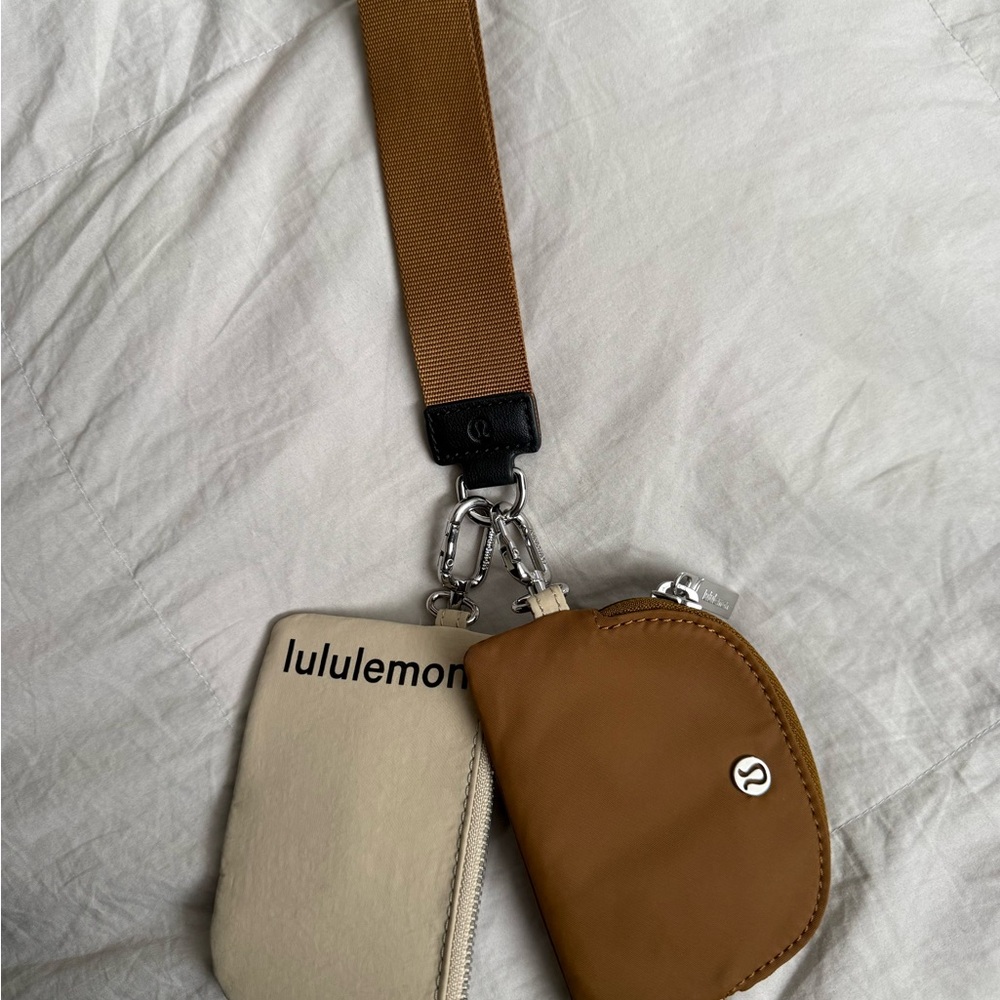 lululemon athletica Tan and Cream Key & Card Holder